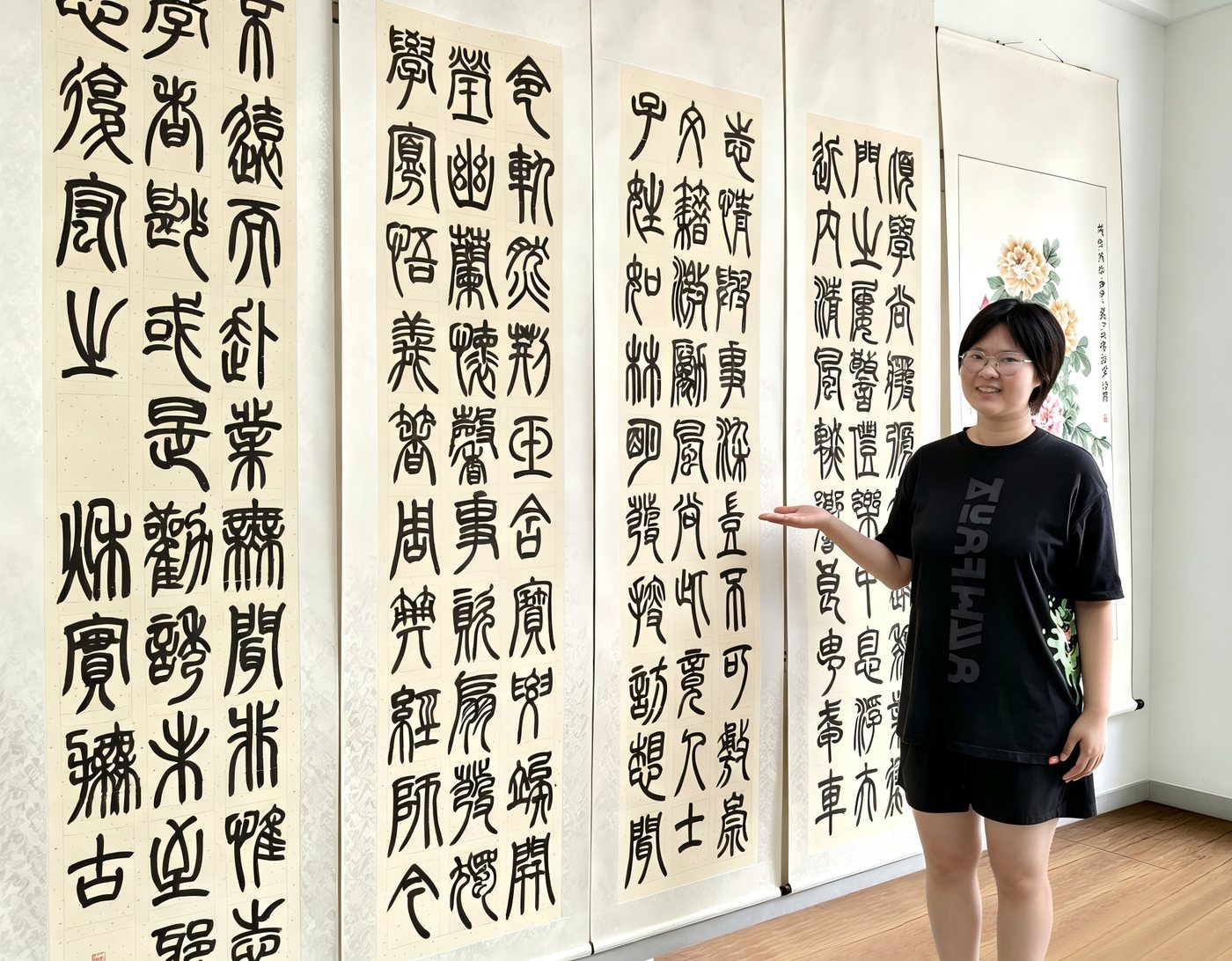 展场留影