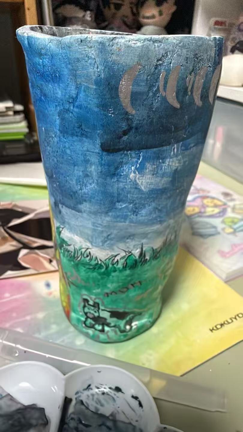 Back of the cup